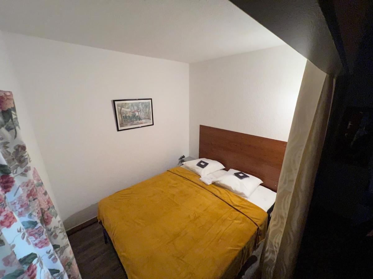 T2 Avec Veranda Et Piscine A Mandelieu La Napoule Extérieur photo
