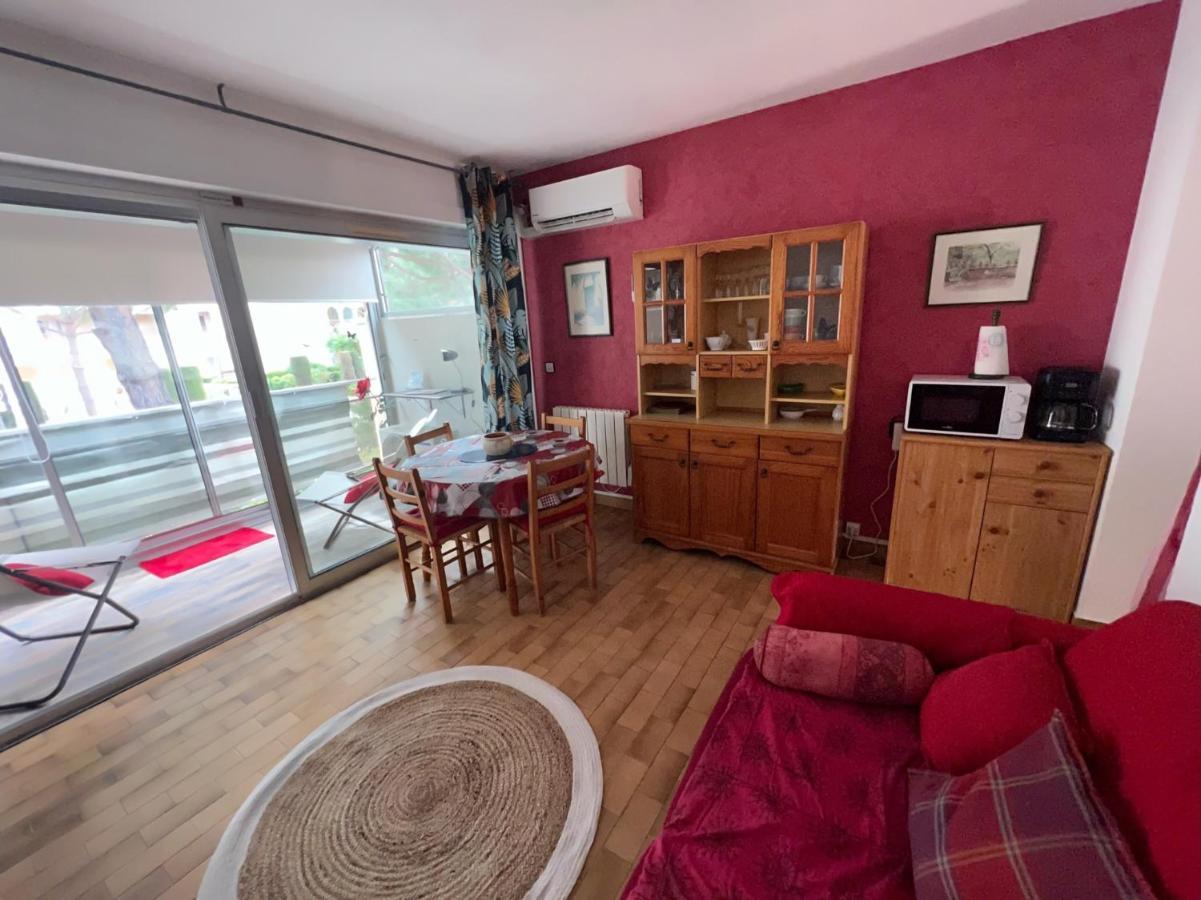 T2 Avec Veranda Et Piscine A Mandelieu La Napoule Extérieur photo